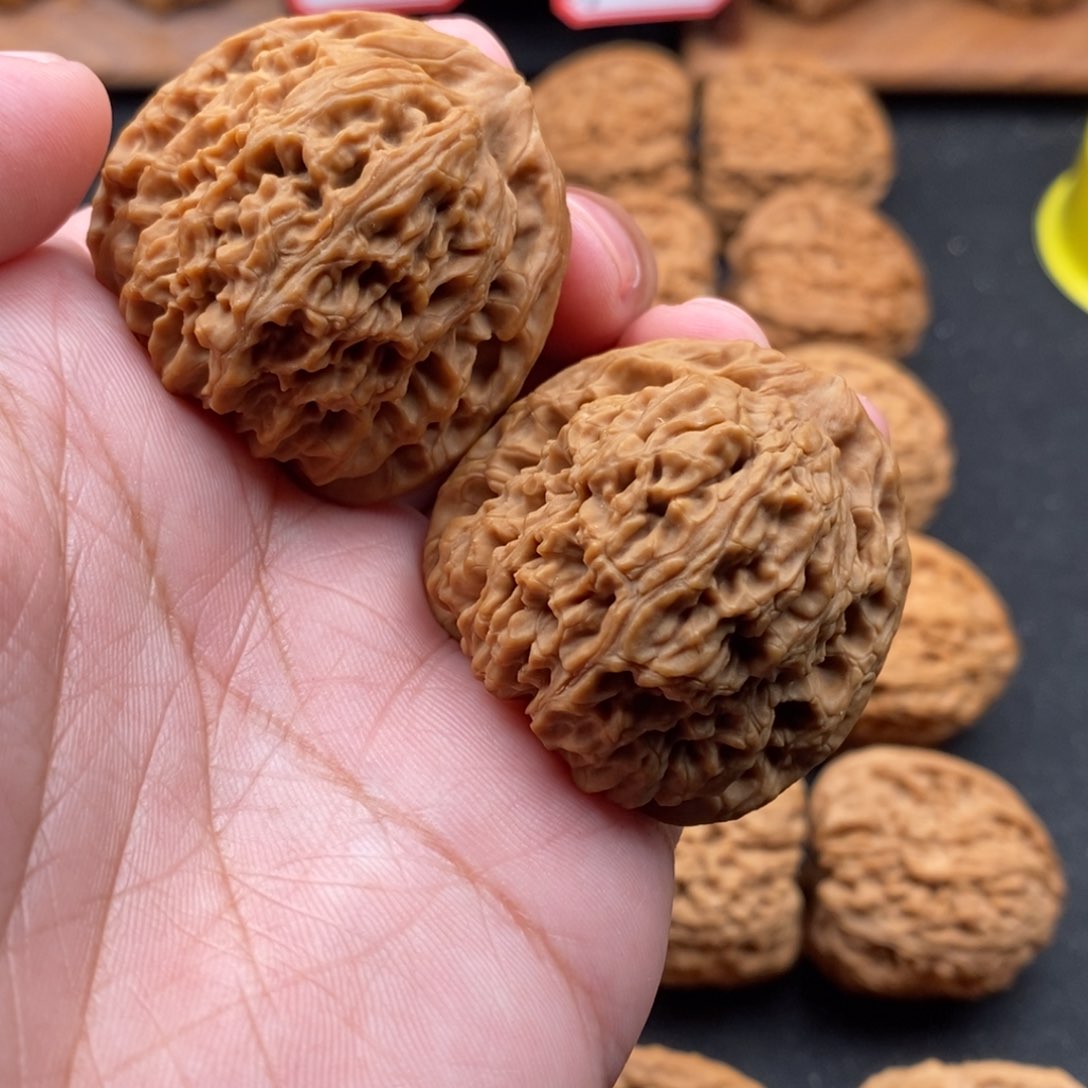 文玩核桃把件刘*酥好好