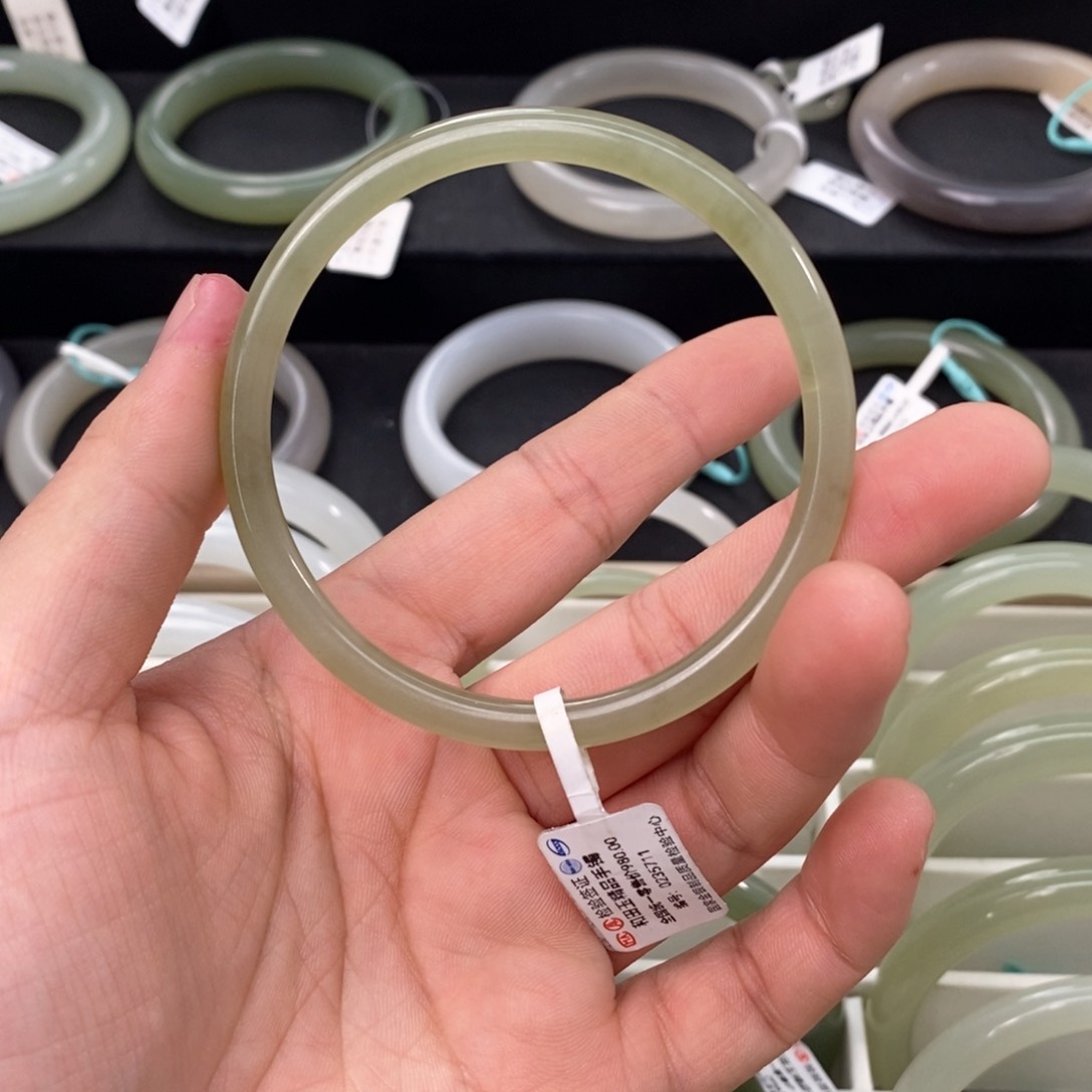 和田玉手镯未镶嵌58.59