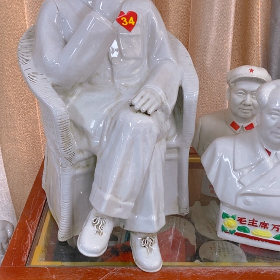坚***走瓶陶瓷艺术作品欣赏