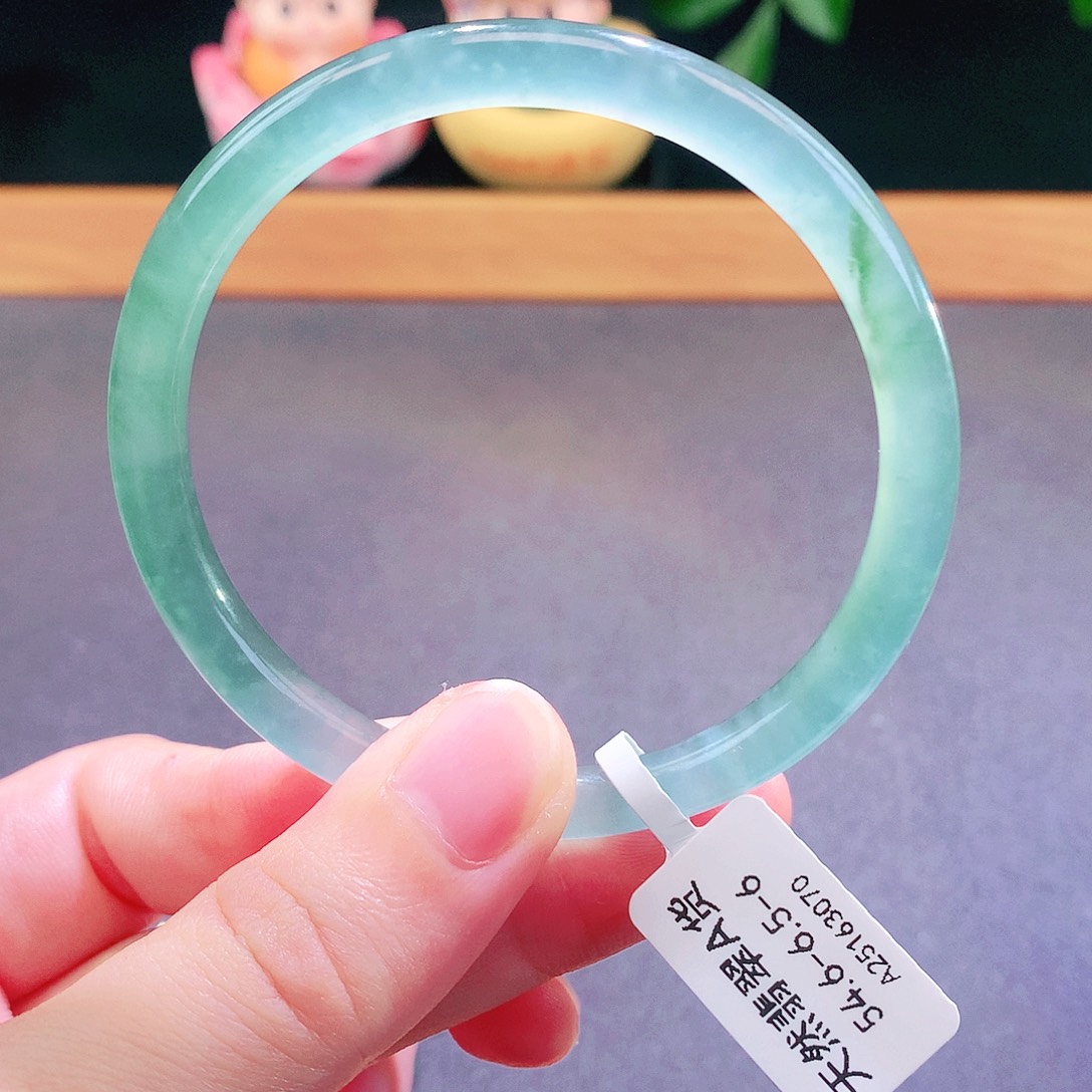 翡翠未镶嵌手镯天然翡翠