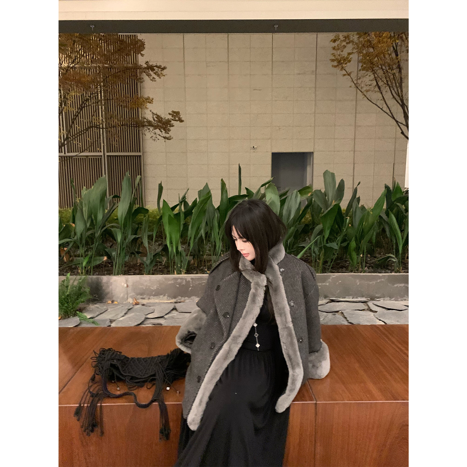 ASM ANNA双面斜纹全羊毛&兔毛拼接巨暖短款外套大衣女A2512BWT012