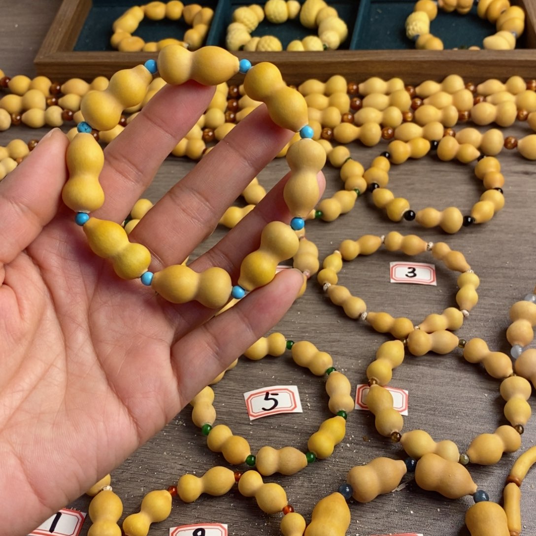 你*他纯天然小葫芦手串