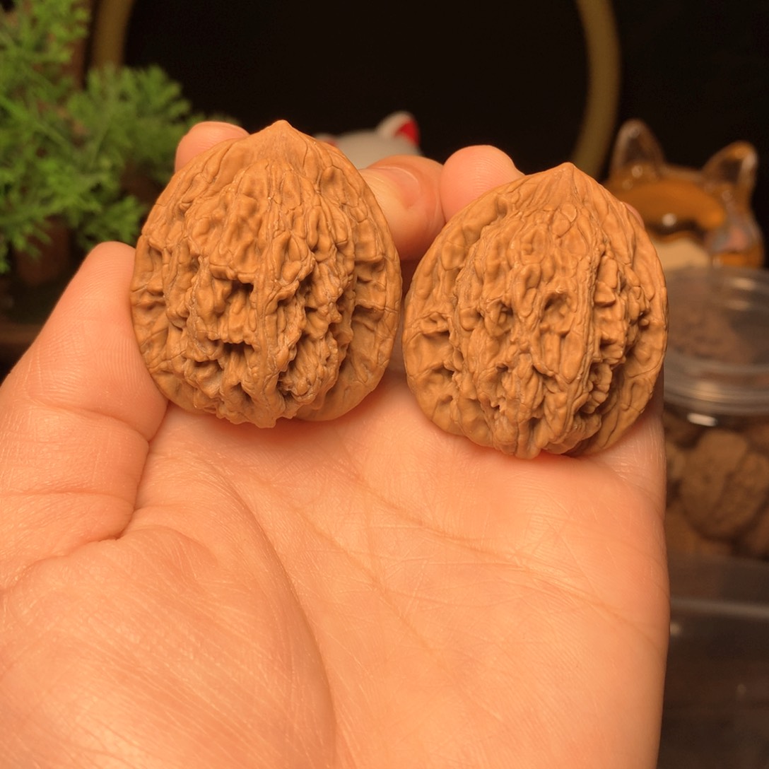 文玩核桃把件虎头