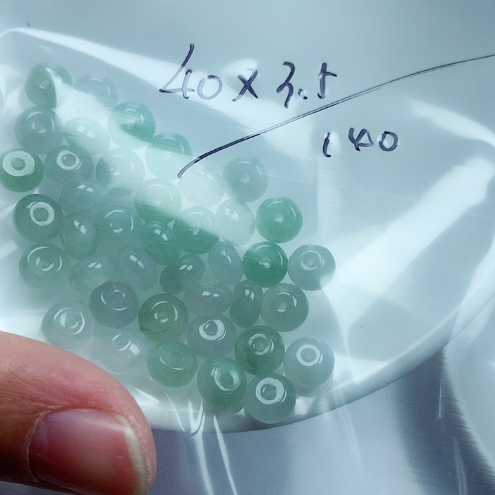 翡翠未镶嵌颈饰太④