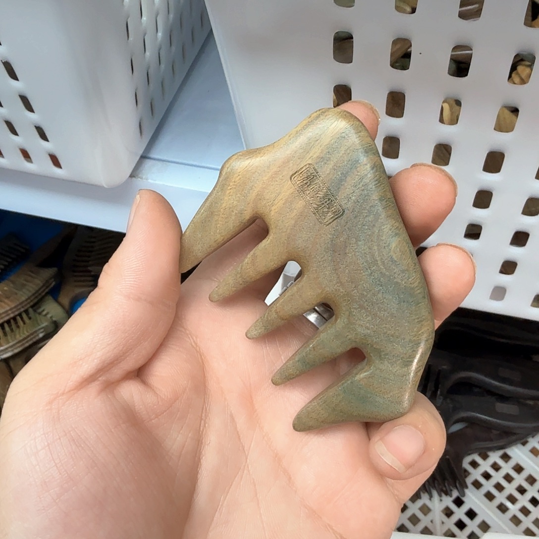 绿檀木五齿梳子瑕疵