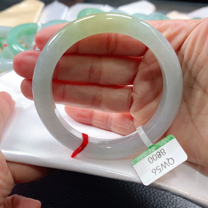 翡翠手镯未镶嵌565656565