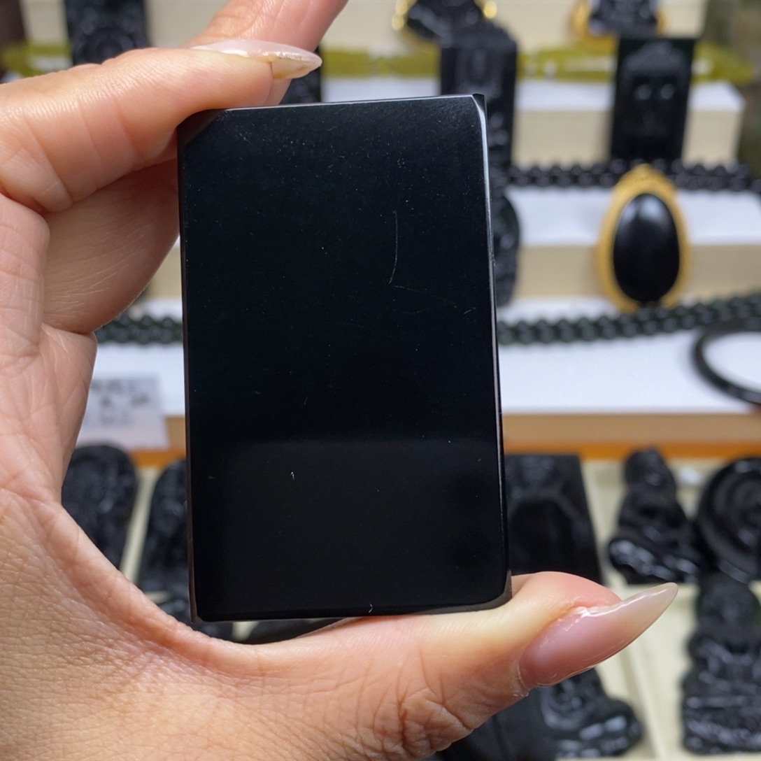 蛇纹石玉吊坠未镶嵌哈***哈