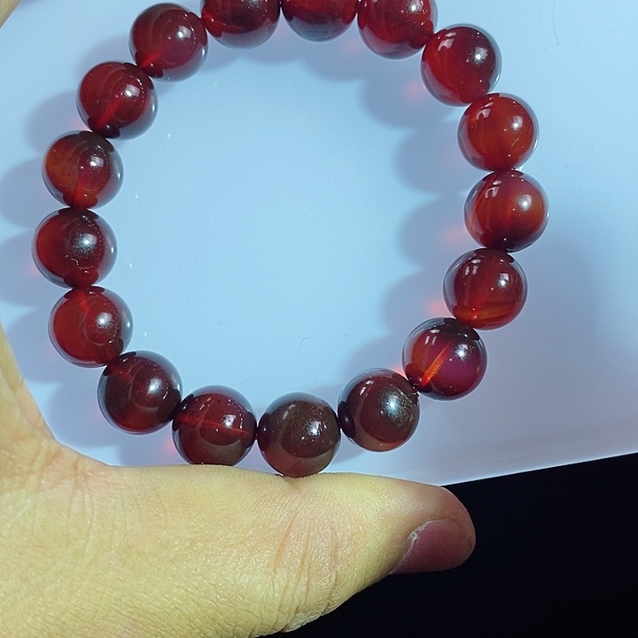 琥珀颈饰未镶嵌一