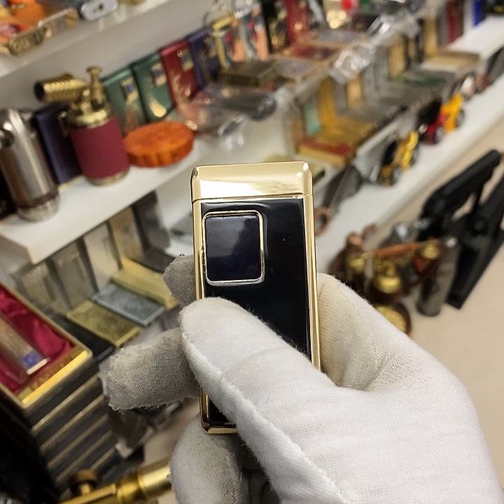 磨砂充气打火机充气的