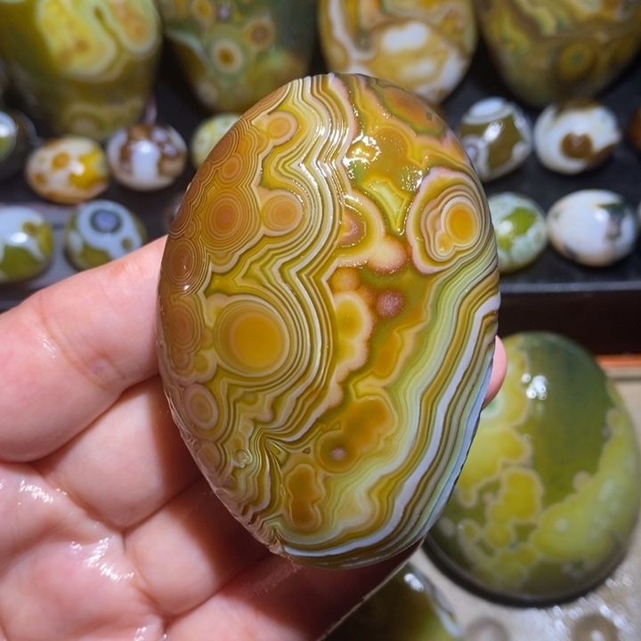 玛瑙/玉髓未镶嵌珠宝半成品