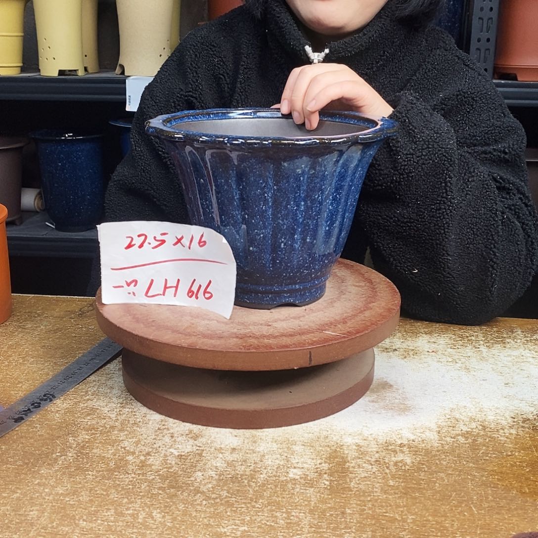 紫砂紫砂花盆一只LH616