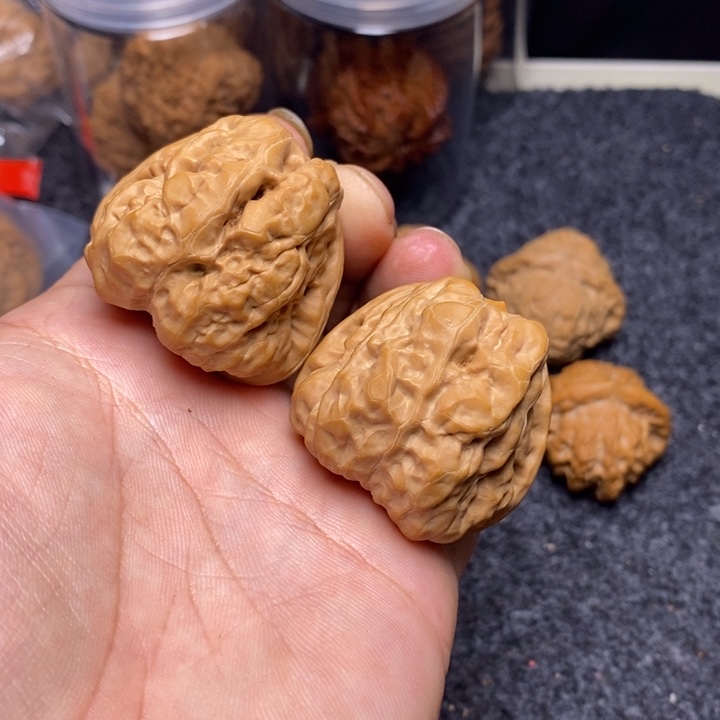 文玩核桃吊坠41蛤蟆头