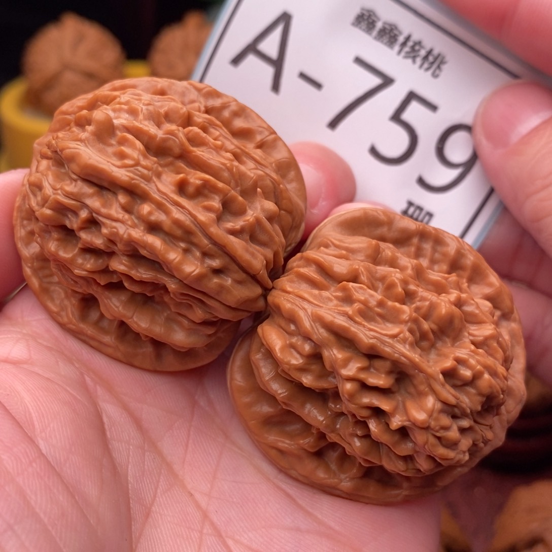 文玩核桃把件汉高楼40