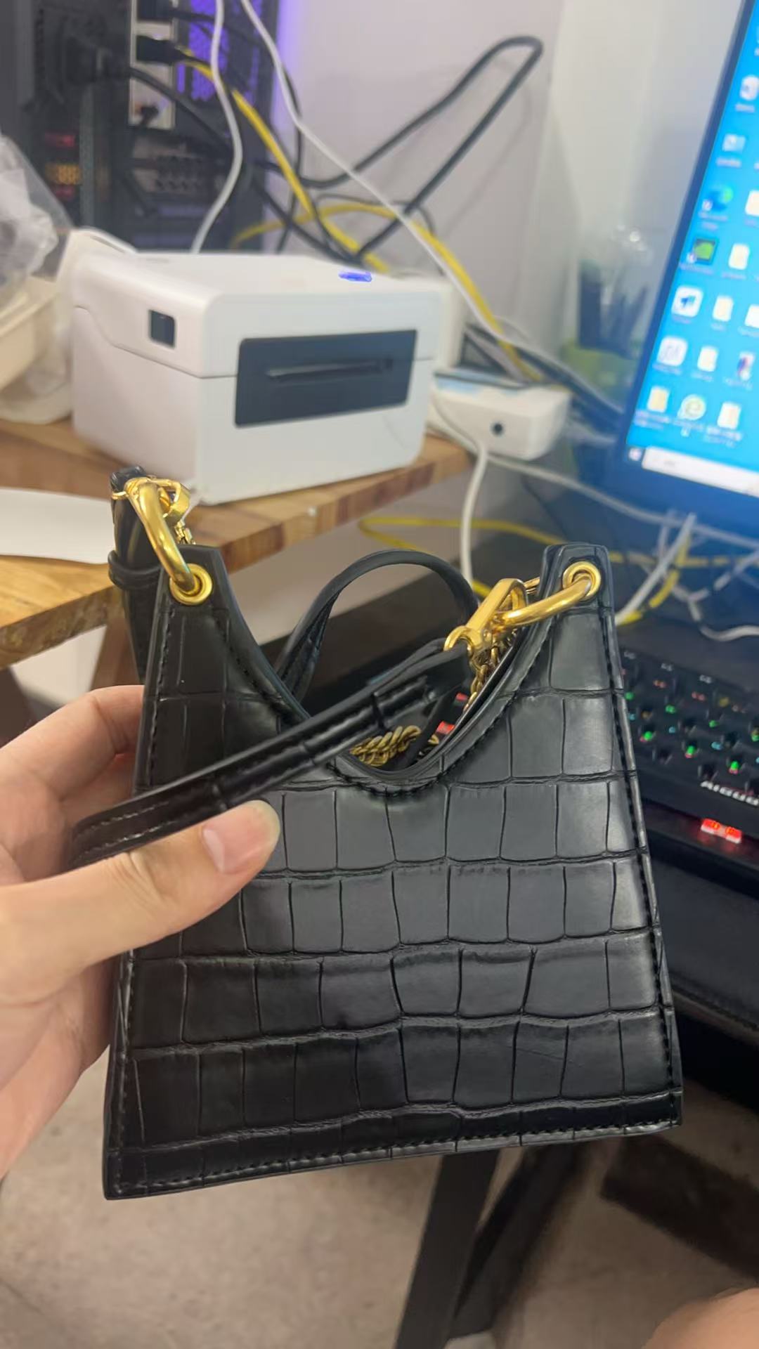 杨依LI手提包包送