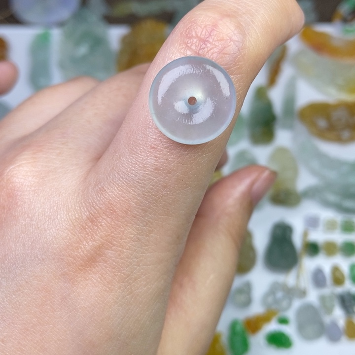 定制翡翠未镶嵌平安扣