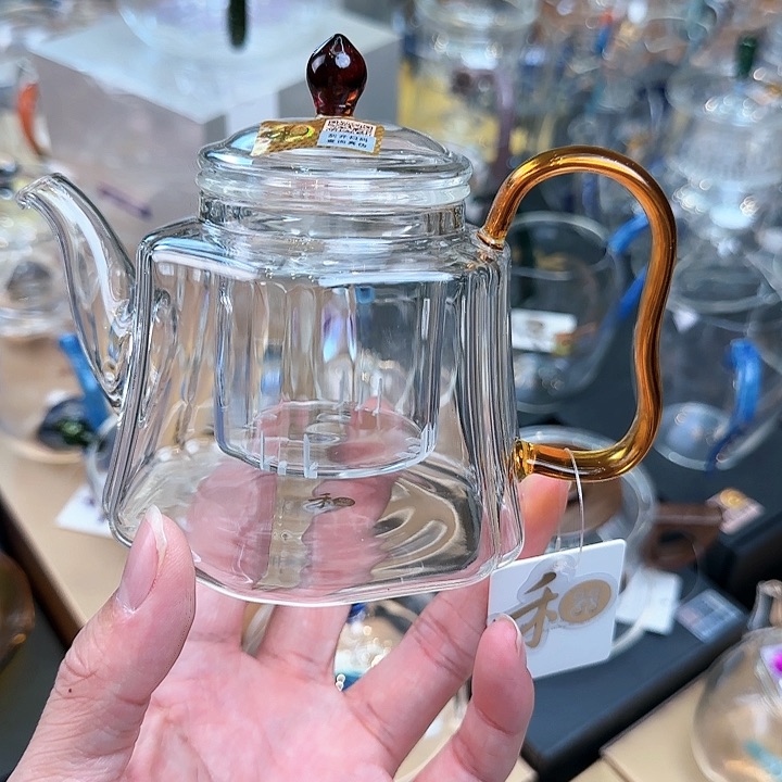 禾器琥珀色锦瑞壶