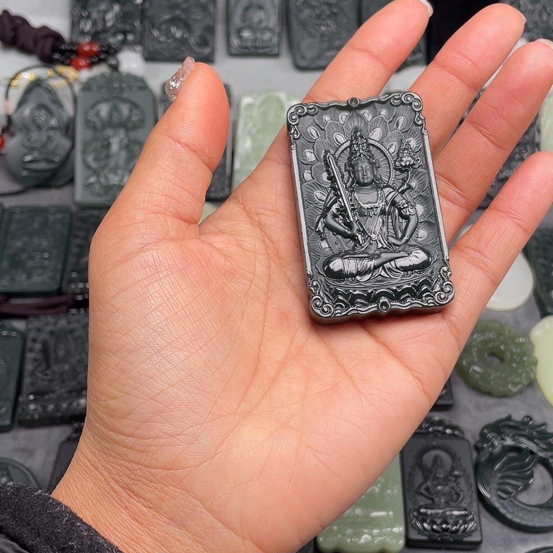 和田玉未镶嵌颈饰