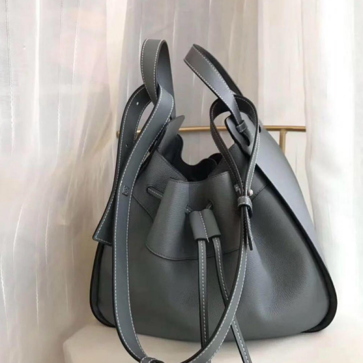 95新 LOEWE/罗意威 24期免息大吉中古/loewe锡器灰小号吊床斜挎包