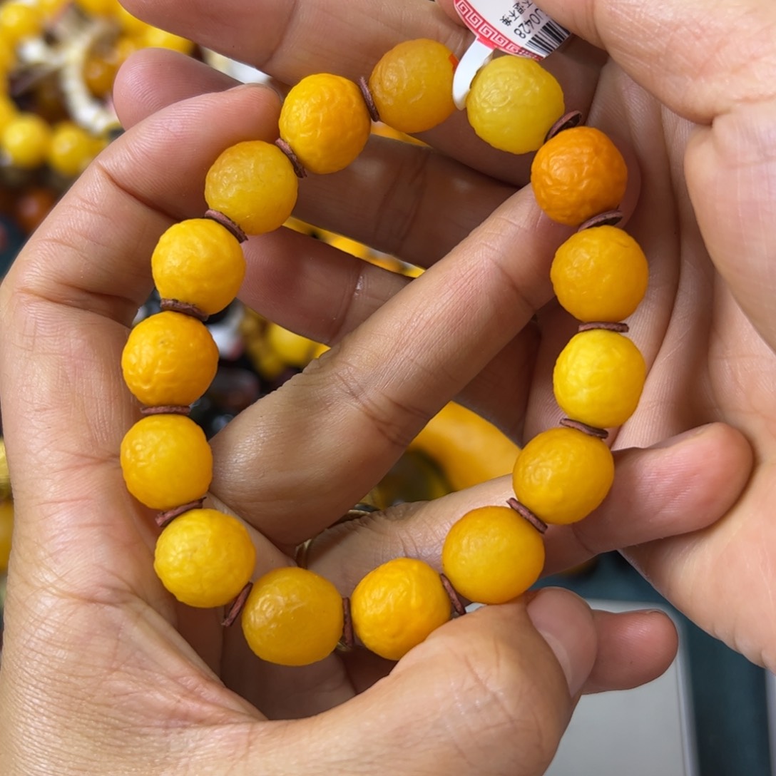 未镶嵌琥珀珠宝奇石439