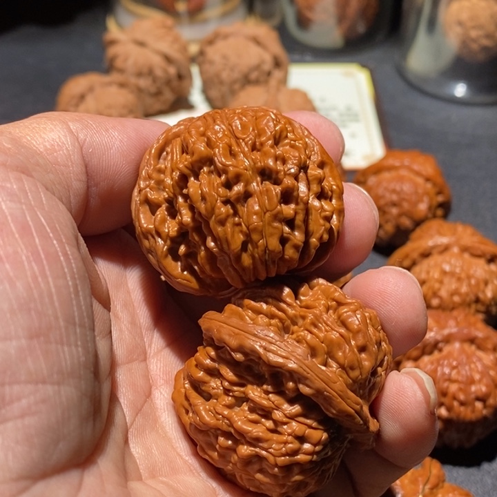 文玩核桃吊坠绝**然四座楼