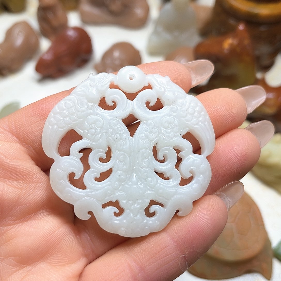 白玉菩提吊坠白玉菩提吊坠