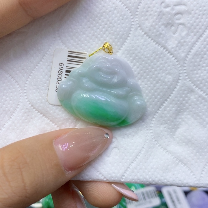 颈饰18K金镶嵌翡翠