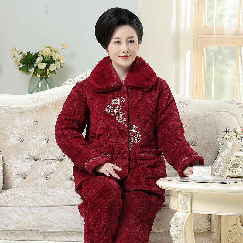 三层夹棉妈妈睡衣女秋冬款珊瑚绒加绒加厚中老年家居服套装冬季