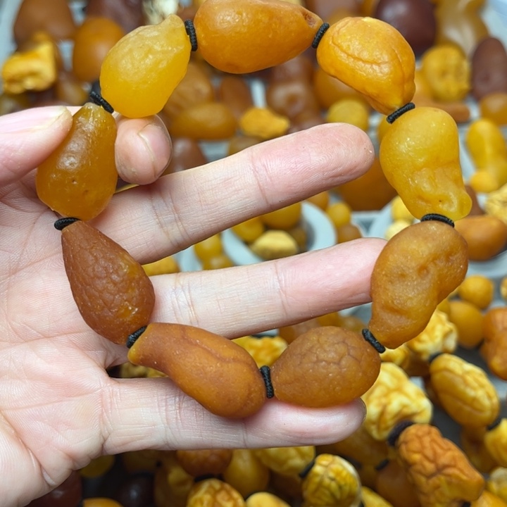 琥珀未镶嵌裸石天然蜜蜡手串