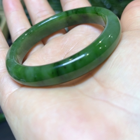 和田玉（碧玉）手镯未镶嵌