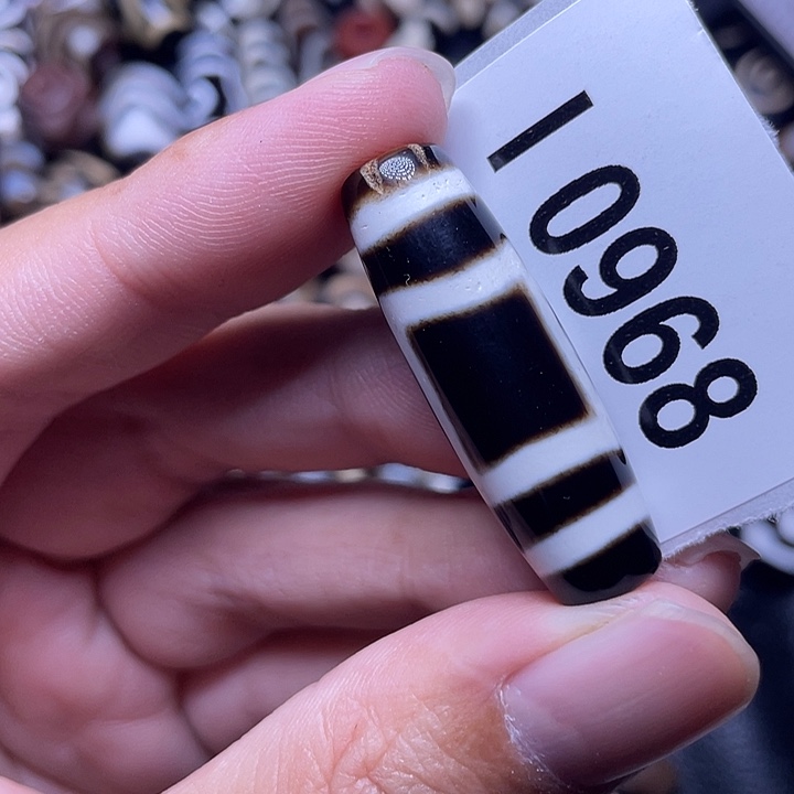 玛瑙/玉髓颈饰未镶嵌微瑕