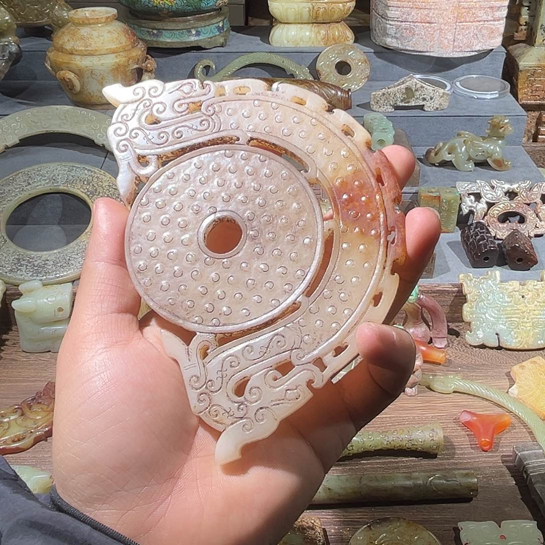 和田玉（糖玉）挂件未镶嵌