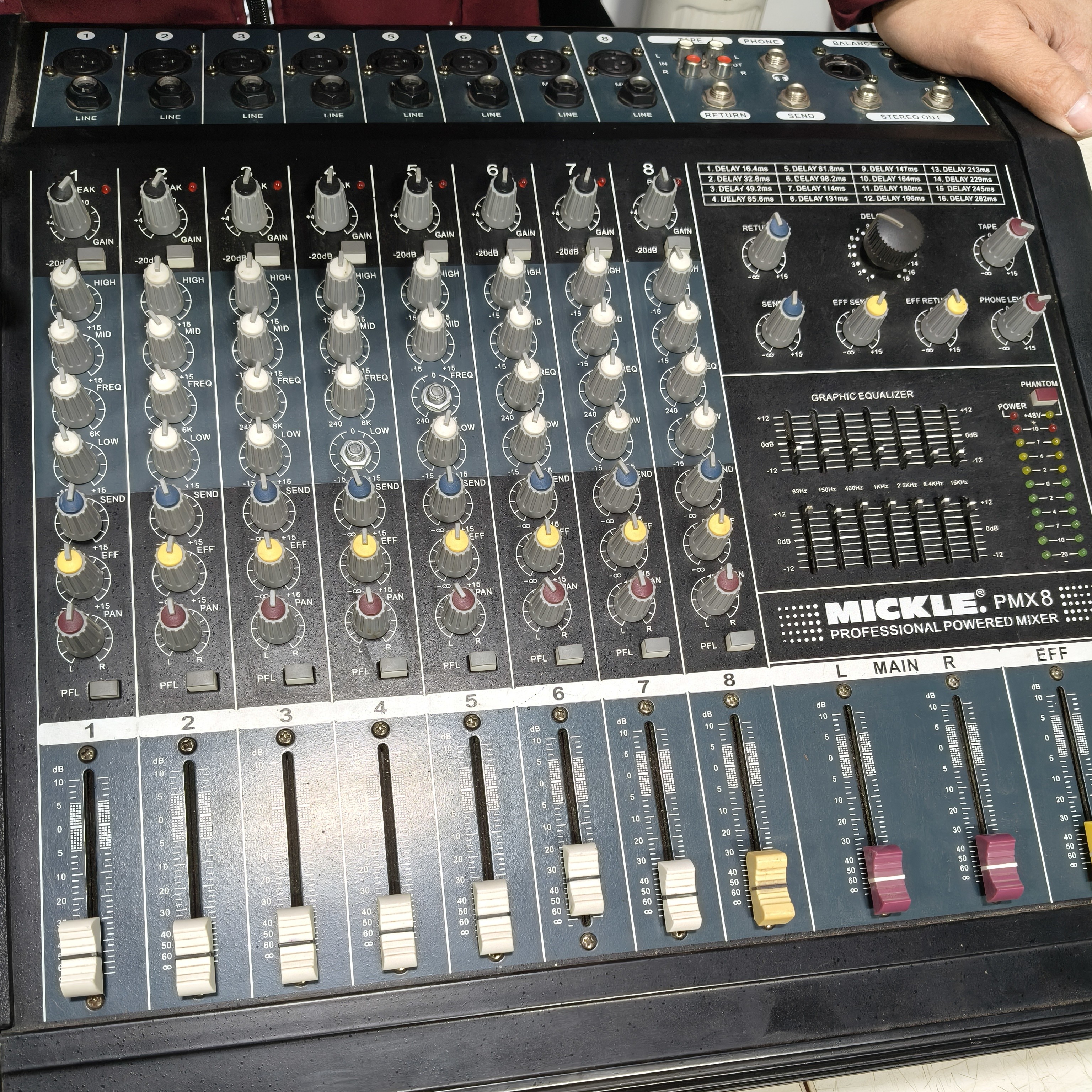 不包邮，正常使用调音台断两个柱子其他功能正常