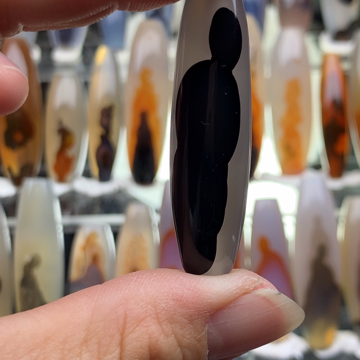 玛瑙/玉髓颈饰未镶嵌1