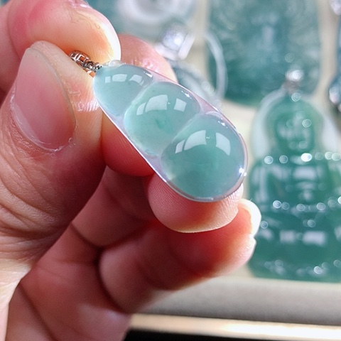 【闪购商品】翡翠颈饰18K金镶嵌天然翡翠