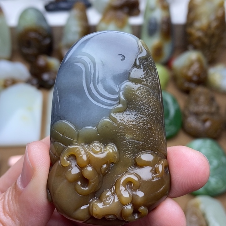 和田玉颈饰未镶嵌比*格