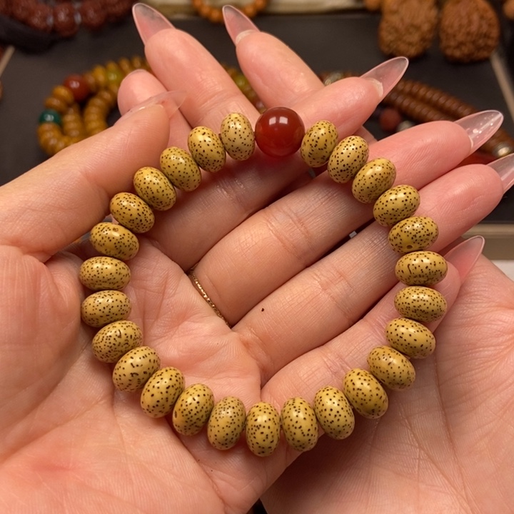 星月菩提吊坠菩提