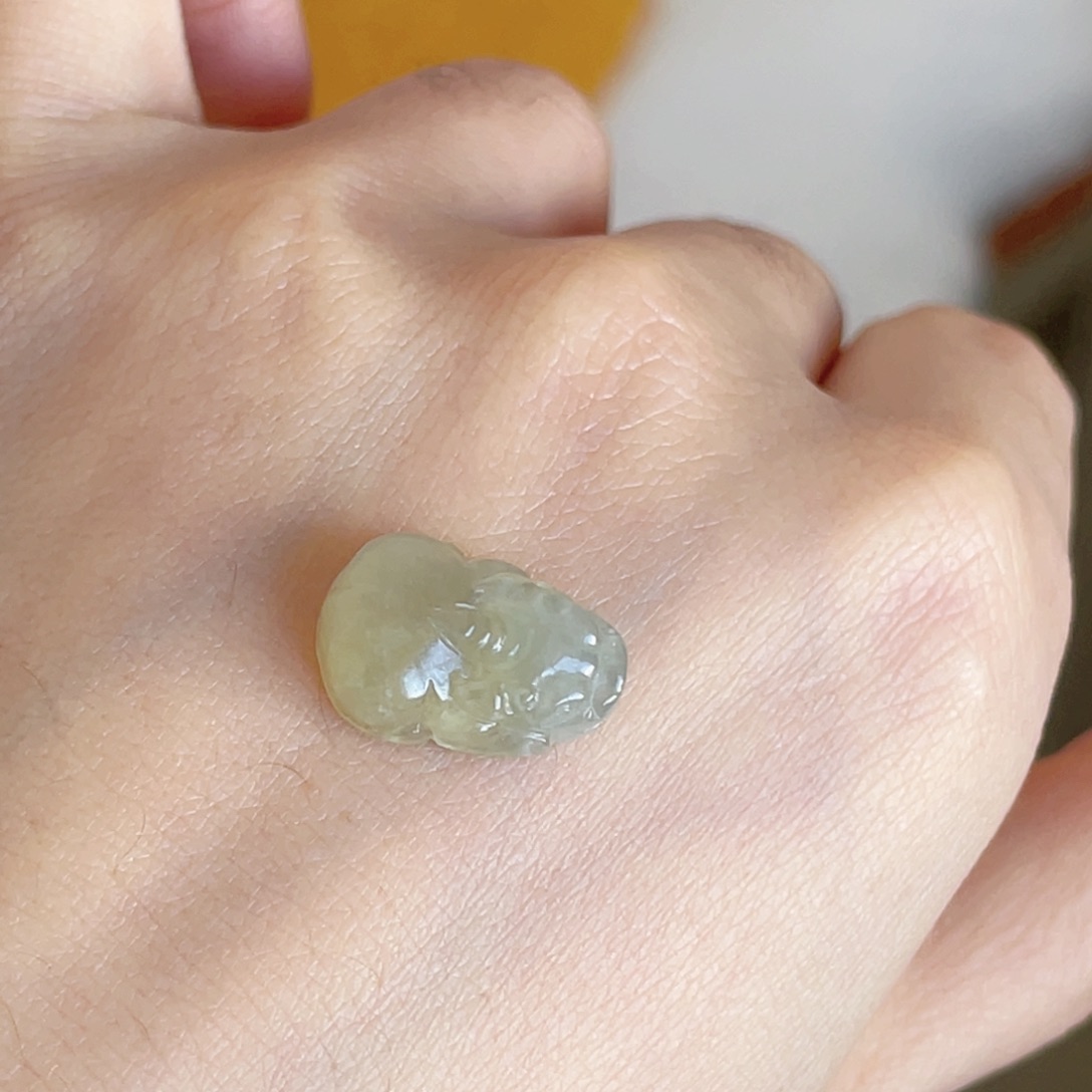 翡翠颈饰未镶嵌貔貅