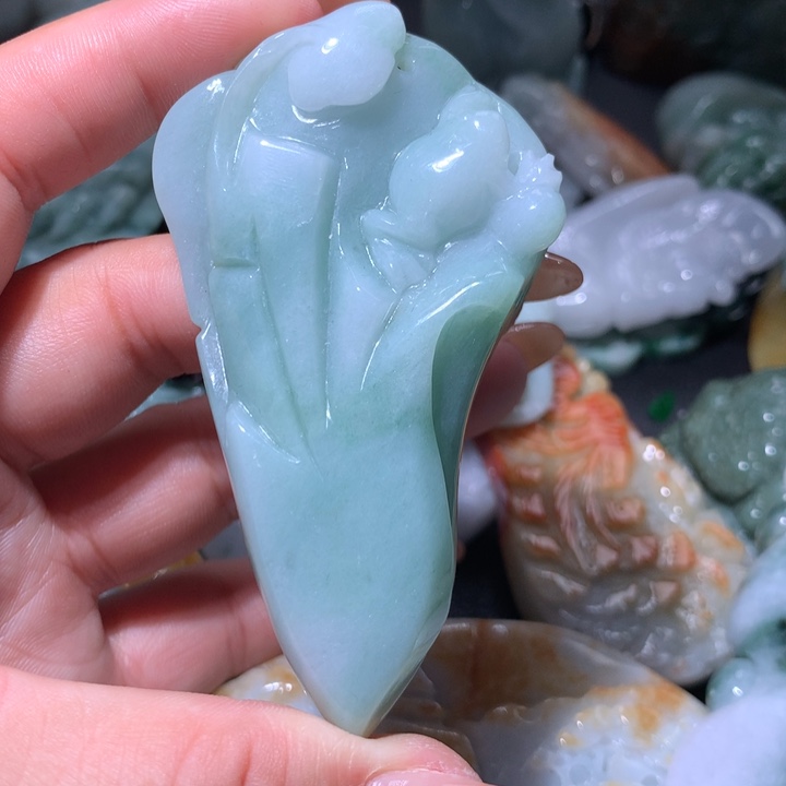 翡翠未镶嵌颈饰保真天然A货翡翠