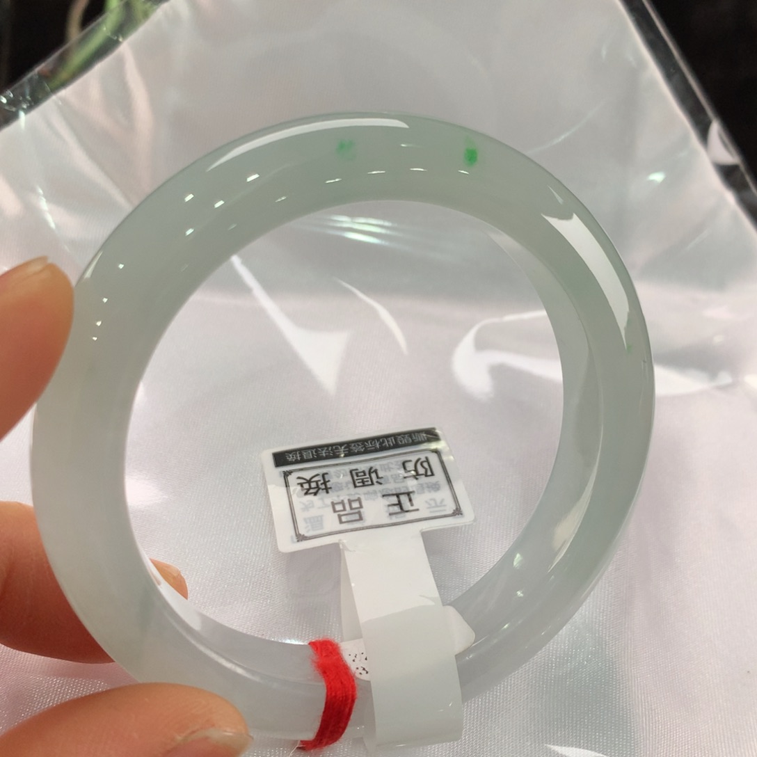 翡翠手镯未镶嵌111-0149