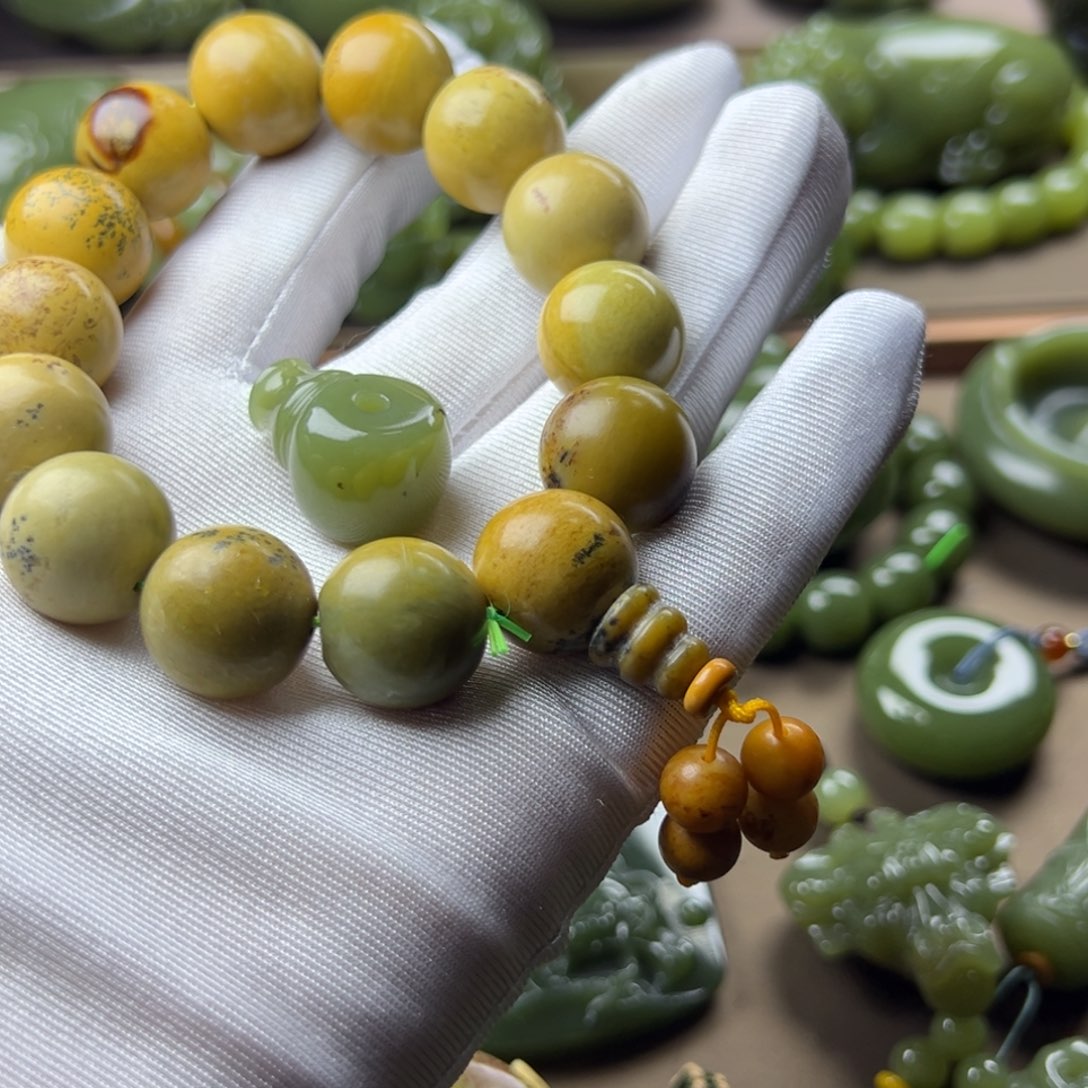 继***命岫岩河磨玉（透闪石质玉）未镶嵌挂件