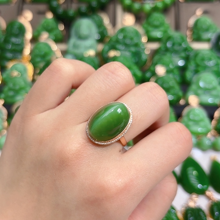 和田玉（碧玉）戒指18K金镶嵌