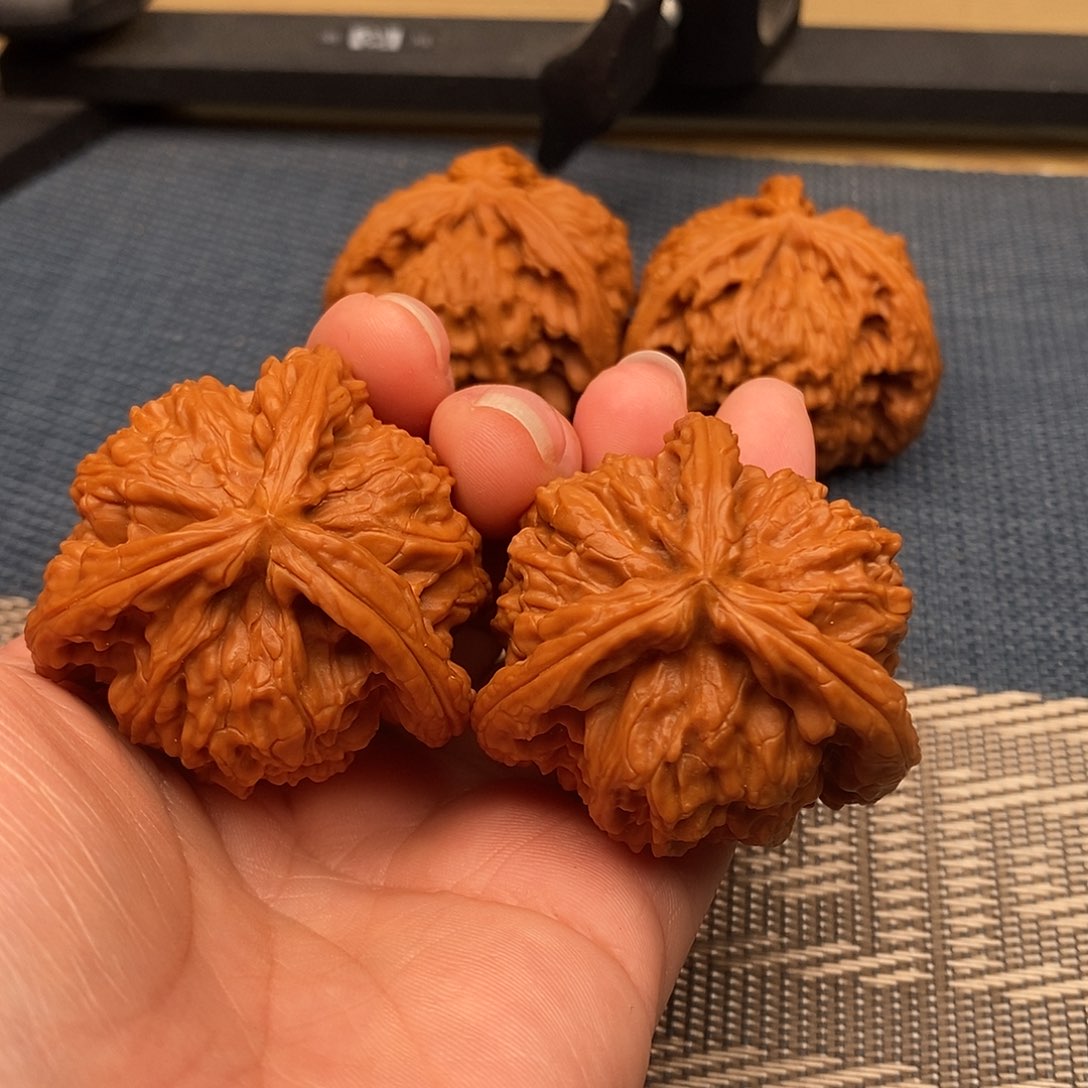 农***民吊坠文玩核桃三棱