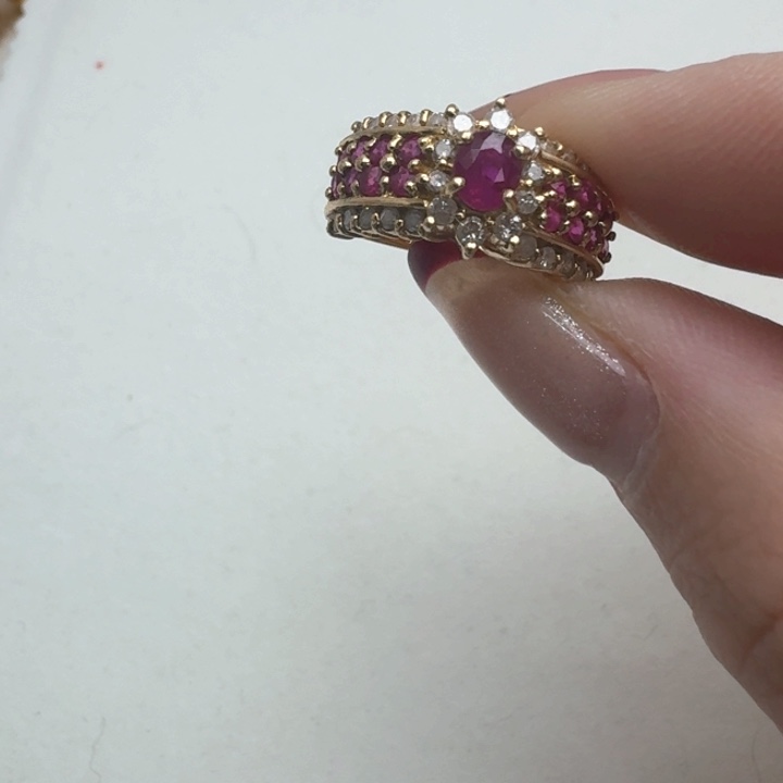 红宝石戒指未镶嵌