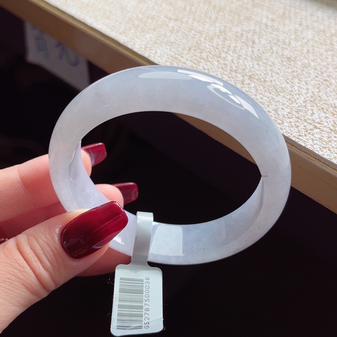 翡翠手镯未镶嵌手镯