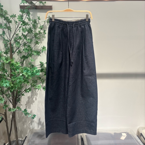 抗皱速干,慵懒风松紧腰抽绳阔腿仔裤