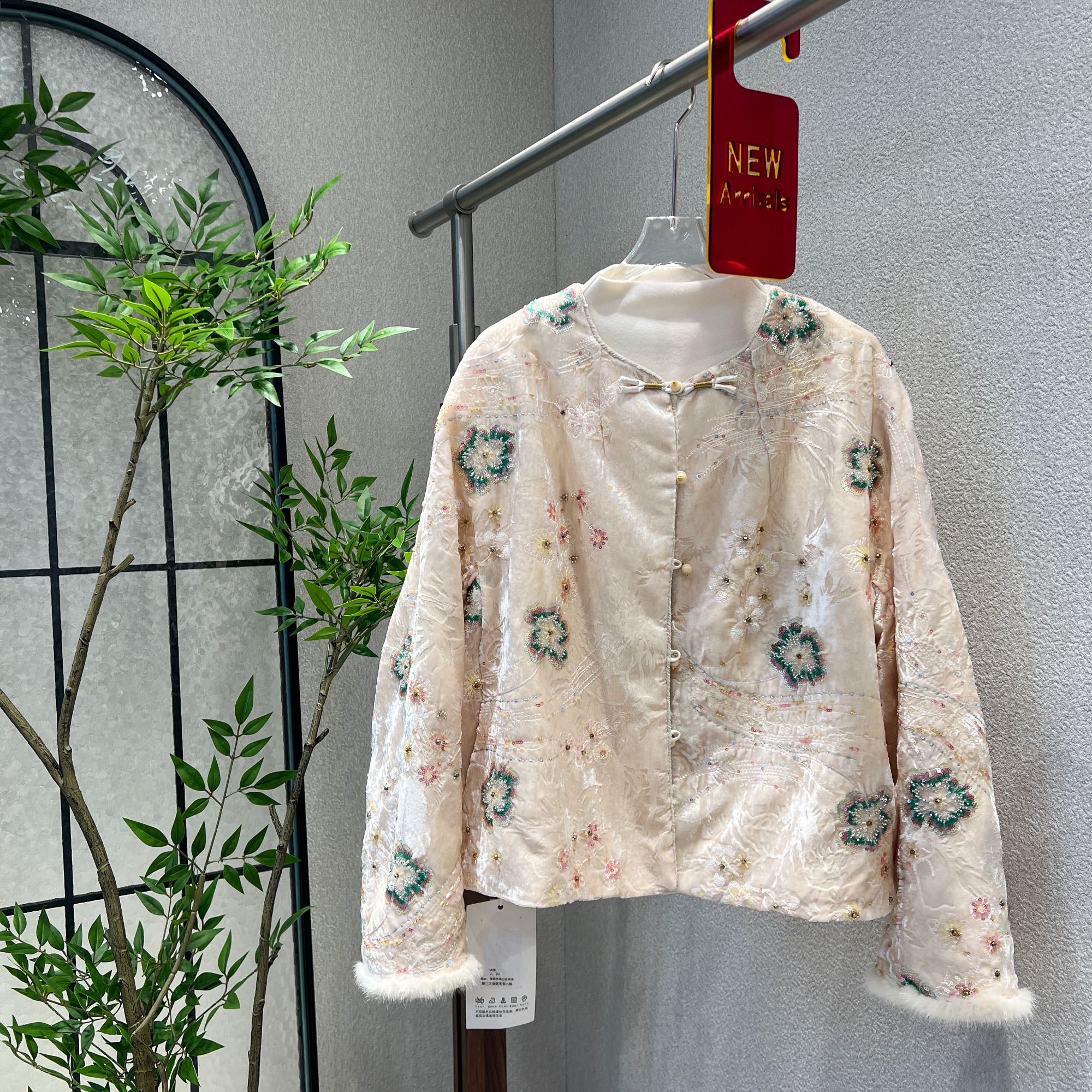 【钻花外套】常规款女落肩袖圆领刺绣中式复古提花加厚外套8836