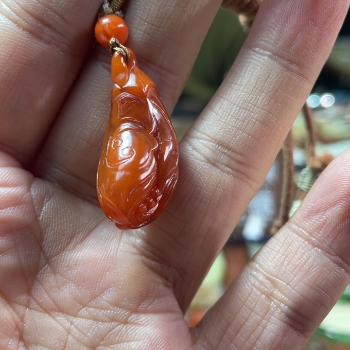 颈饰未镶嵌南红玛瑙