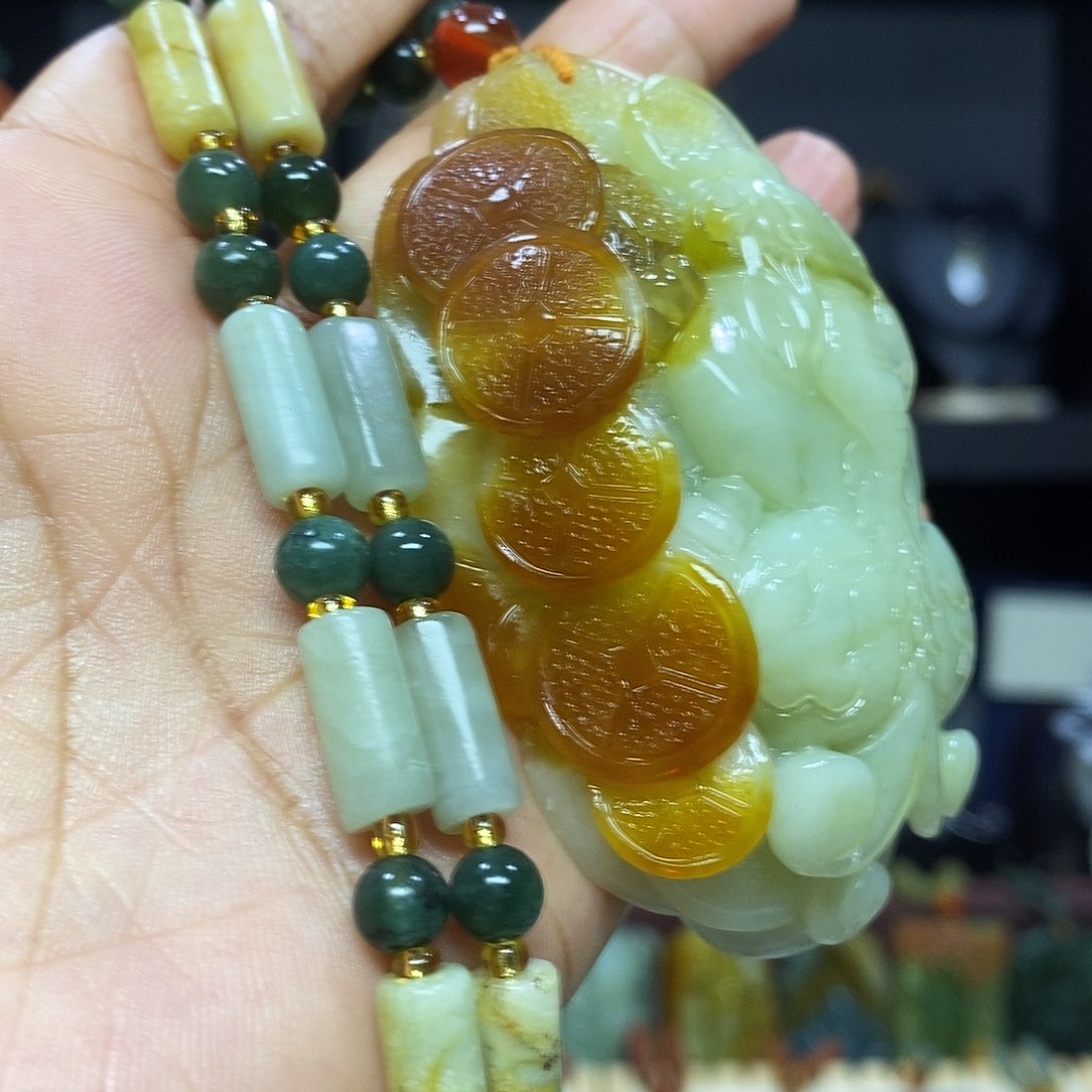 岫玉未镶嵌挂件挂件