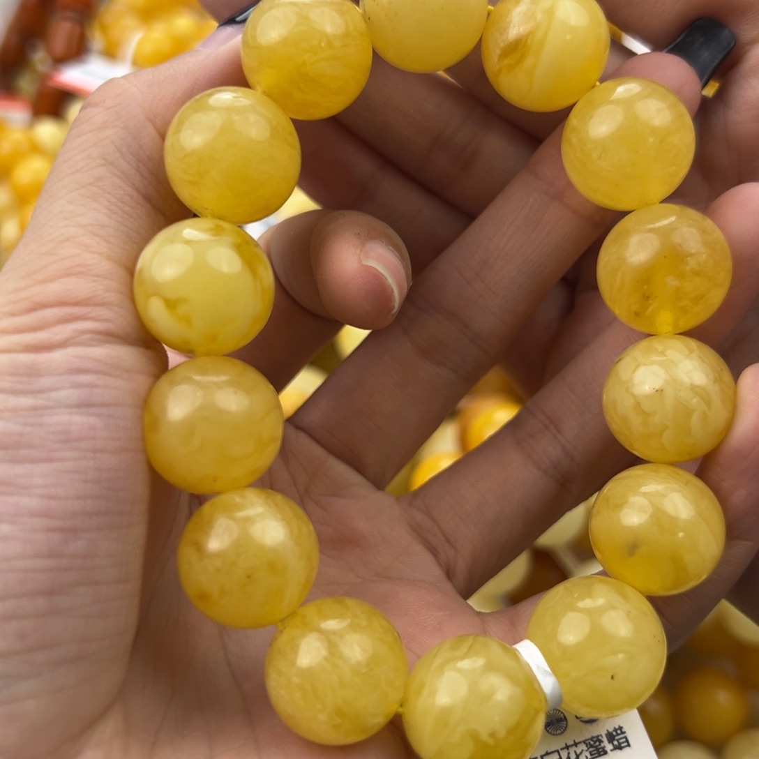 琥珀珠宝奇石未镶嵌