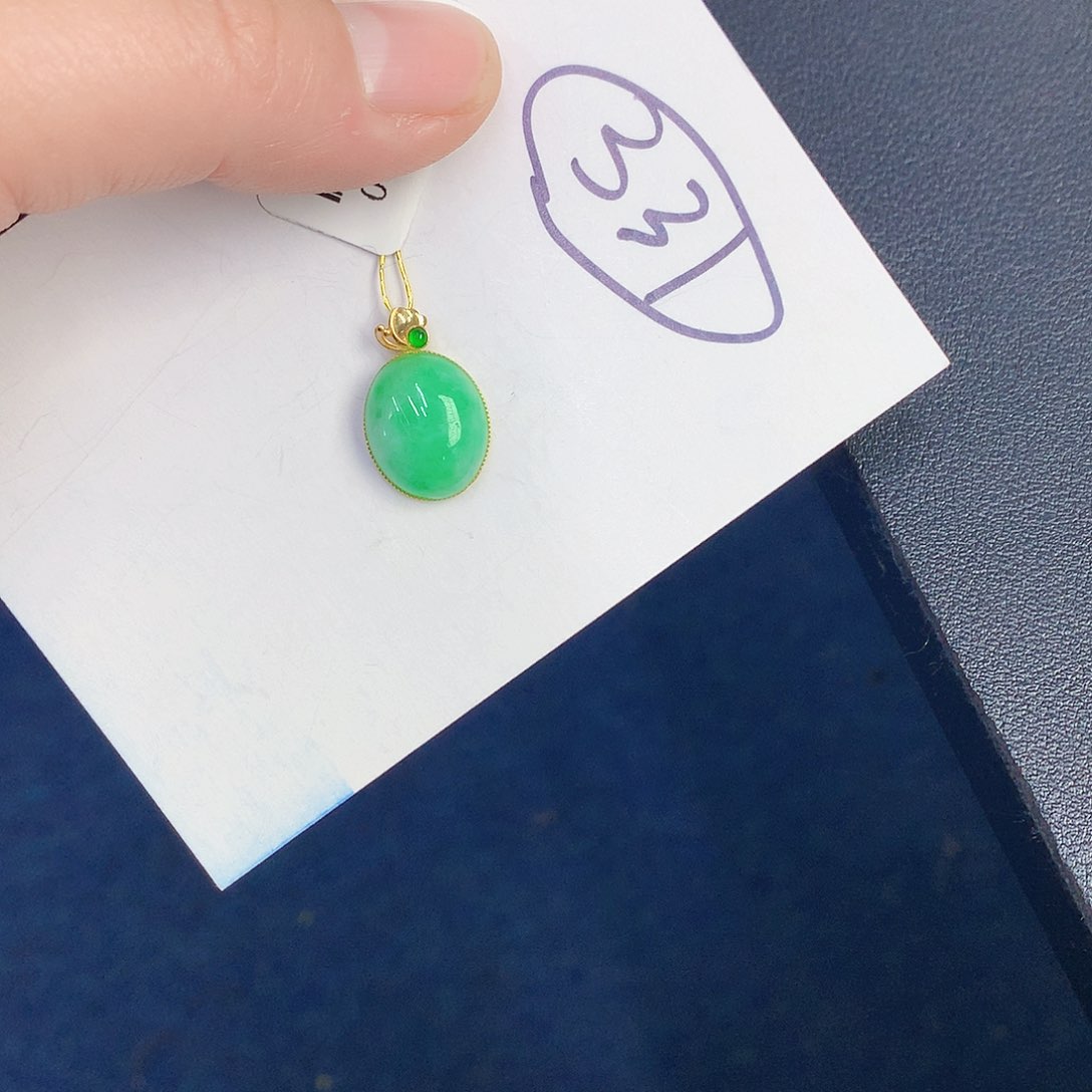 【闪购商品】翡翠颈饰18K金镶嵌000000